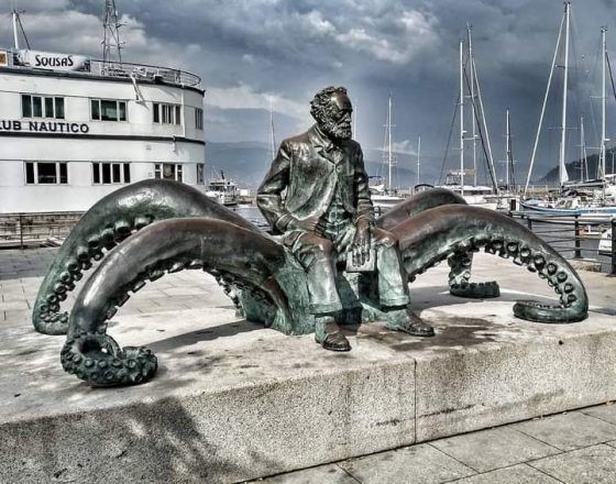 Monument to Jules Verne